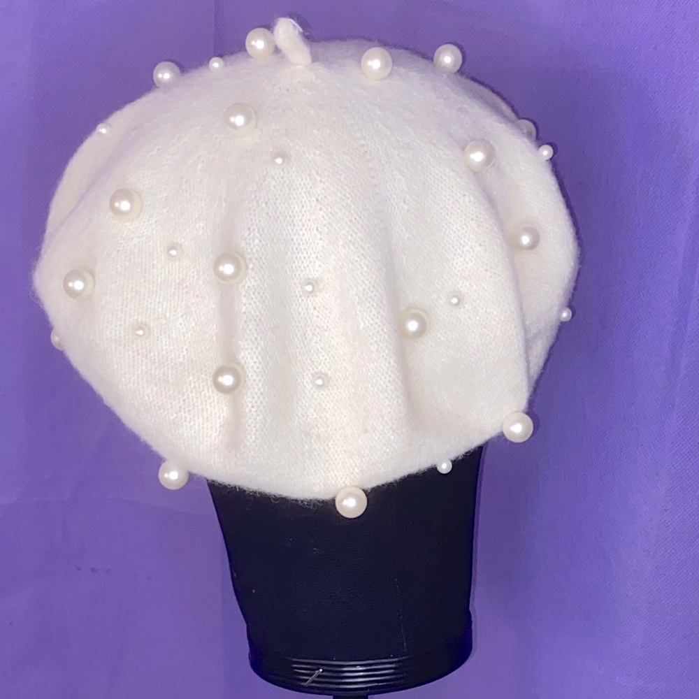 🤍White pearl beret